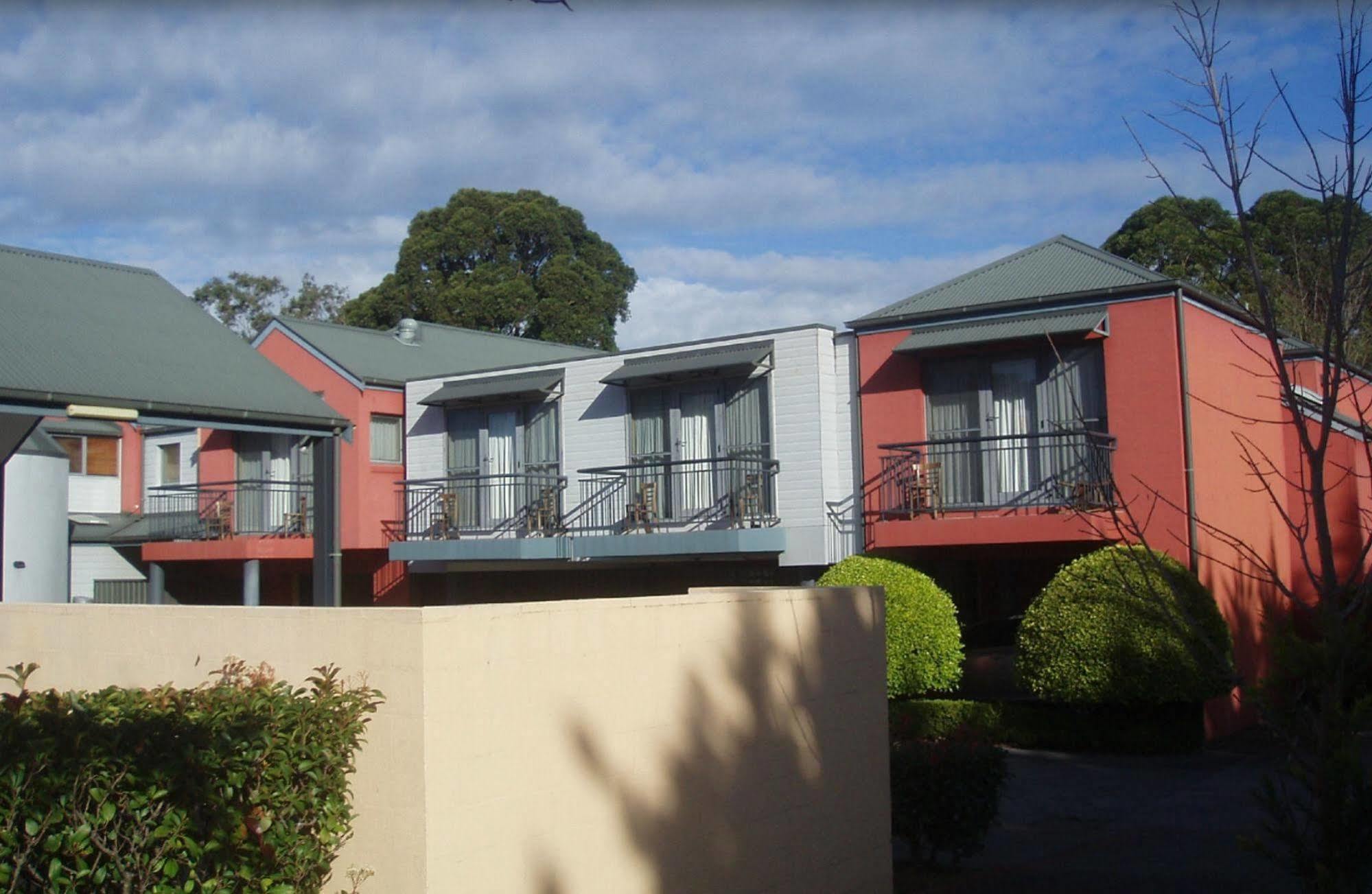 Berry Village Boutique Motel Exterior foto